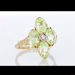 10k Antique Green Spinel & Diamond Ring ☘️